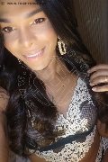 Roma Trav Thais Melo 388 32 39 396 foto selfie 17