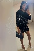 Roma Trav Thais Melo 388 32 39 396 foto selfie 22