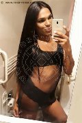 Roma Trav Thais Melo 388 32 39 396 foto selfie 106