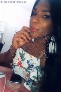 Roma Trav Thais Melo 388 32 39 396 foto selfie 130