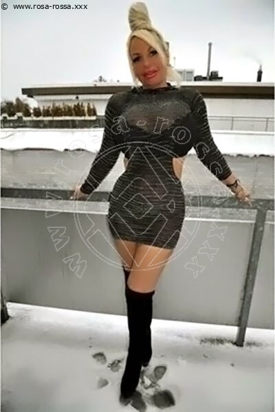 Laura FRIBURGO IN BRISGOVIA 004915225645943